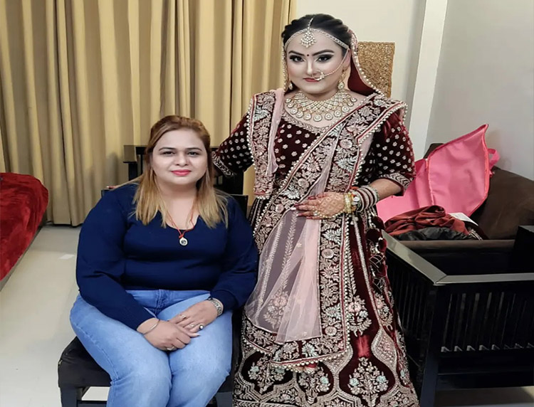 professional makeup artist in delhi